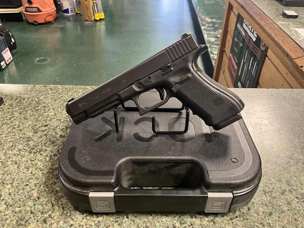 Glock 35 gen 4 40 cal pistol *box & 2mags* LE TRADE IN-img-0