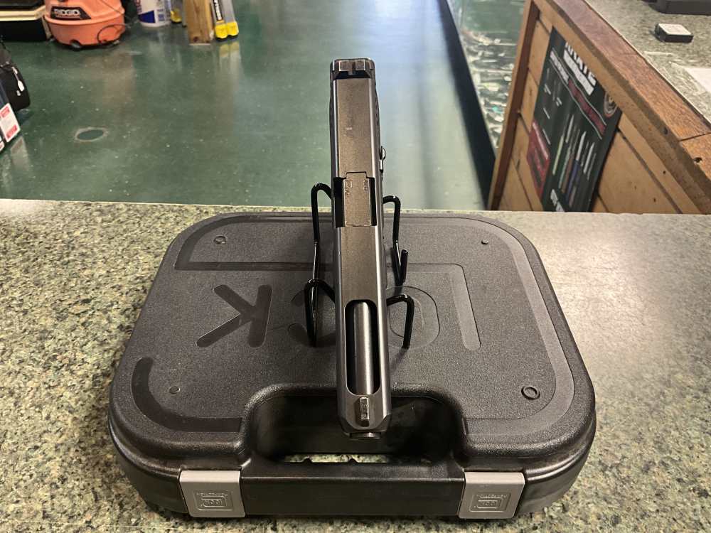 Glock 35 gen 4 40 cal pistol *box & 2mags* LE TRADE IN-img-3