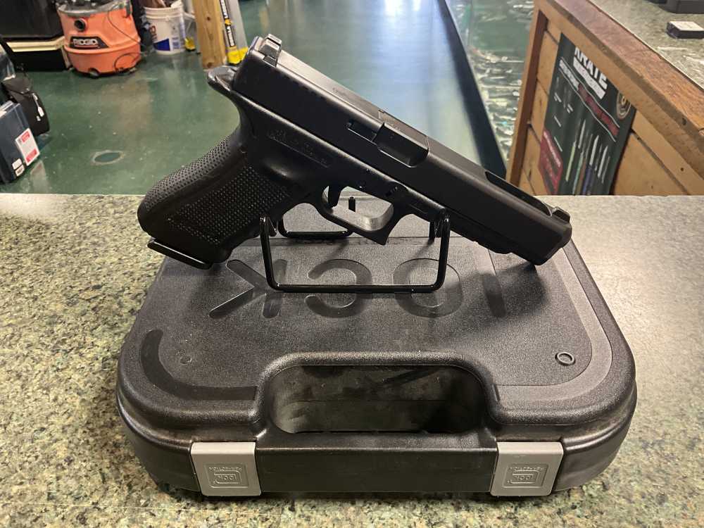 Glock 35 gen 4 40 cal pistol *box & 2mags* LE TRADE IN-img-2