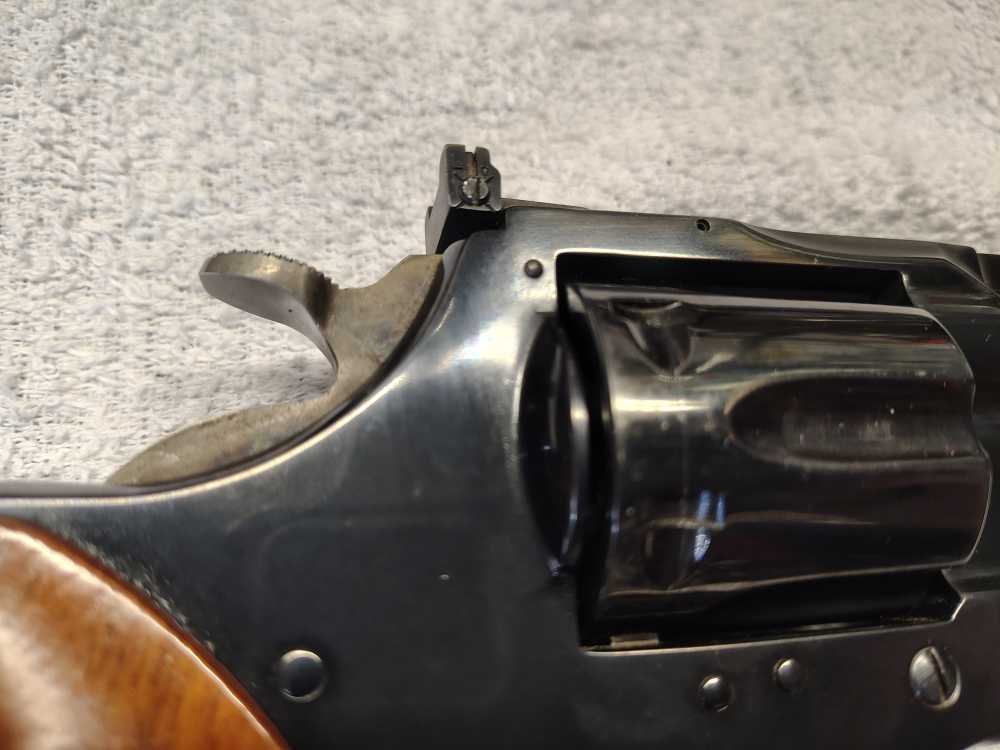 rare Colt Trooper MK III 22lr 4"-img-15