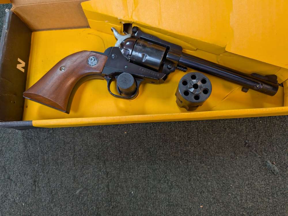 Ruger New Model Single Six Convertible-img-12
