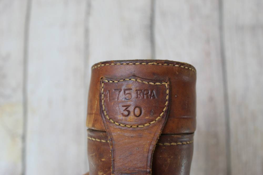 Redhead Leg of Mutton Leather Gun Case. Model 175 FRA-img-1