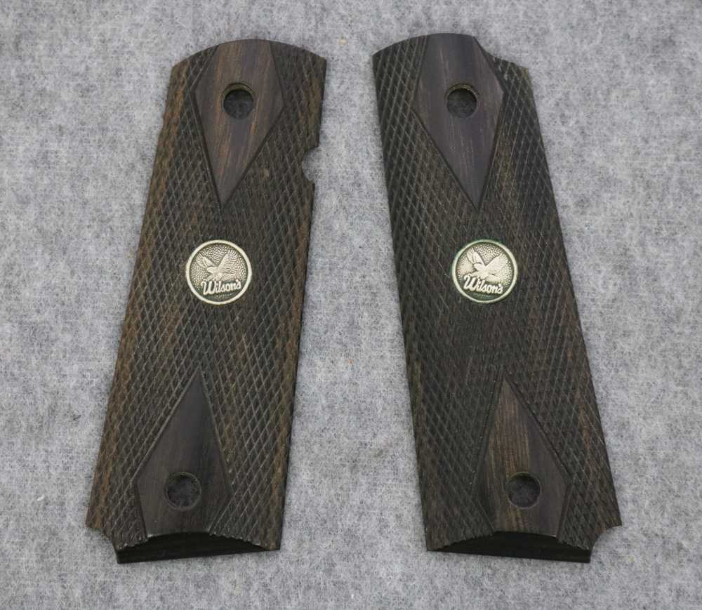 Wilson Combat 1911 Government style 45 ACP diamond pattern grips-img-0