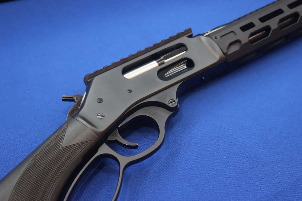 Henry SPD HUSH Rifle 45-70 GOVT Carbon Fiber Stainless Threaded 16" MLOK-img-4