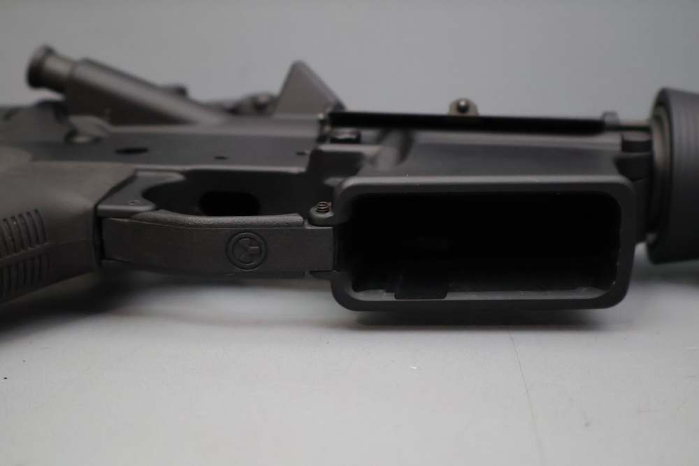 ArmaLite M-15 5.56Nato 20" [No Trigger]-img-17