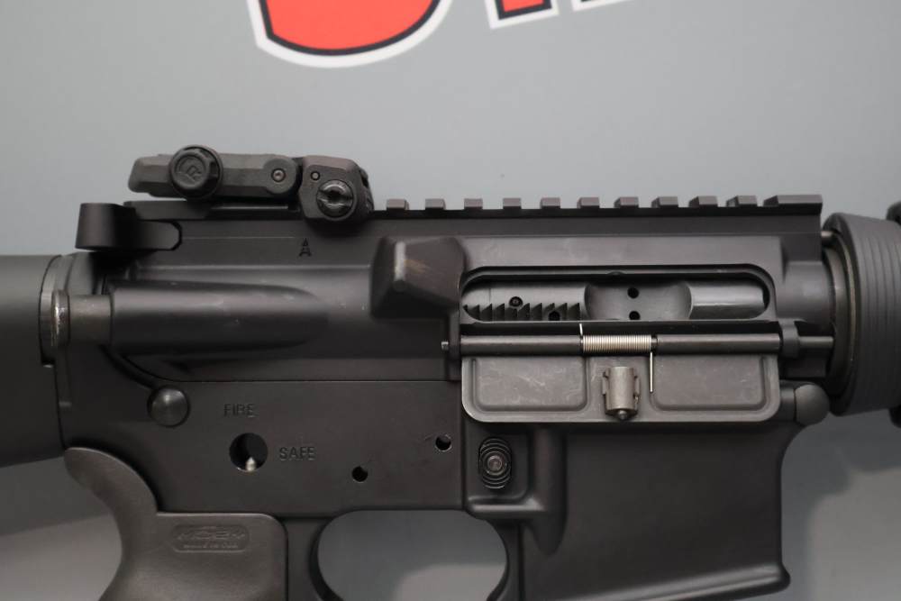 ArmaLite M-15 5.56Nato 20" [No Trigger]-img-11