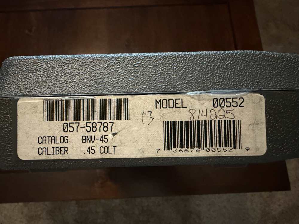 Ruger Vaquero (RARE) 7 3/4 inch barrel - .45 colt - case colored -img-2