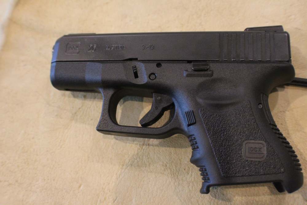 Glock G26 Like New Penny Auction .01-img-1