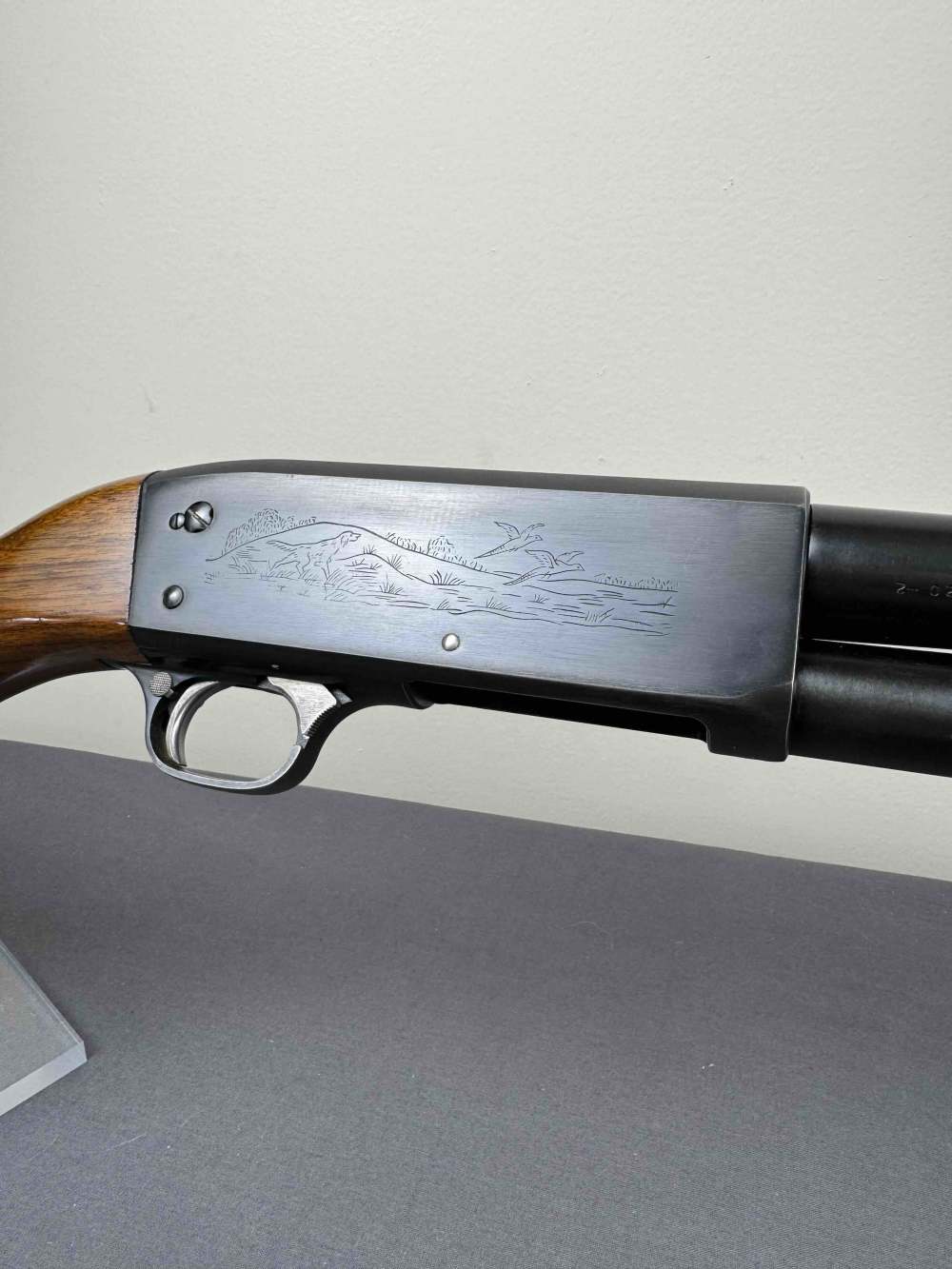 Ithaca Model 37 Featherlight 12 gauge pump-img-16