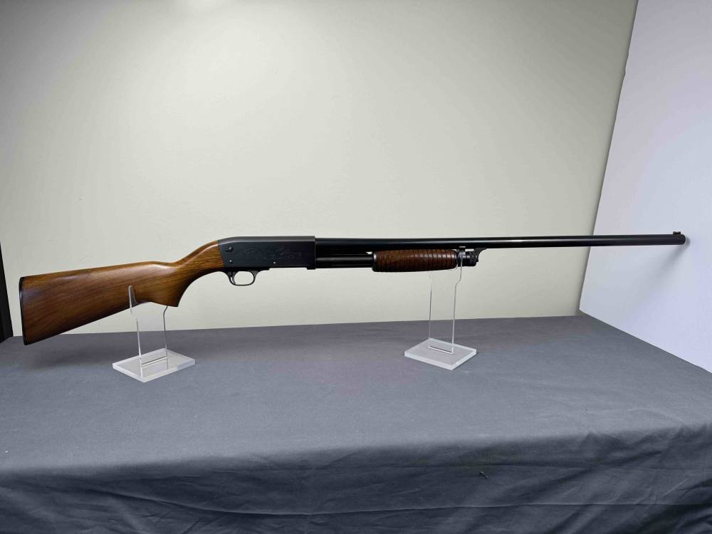 Ithaca Model 37 Featherlight 12 gauge pump-img-0