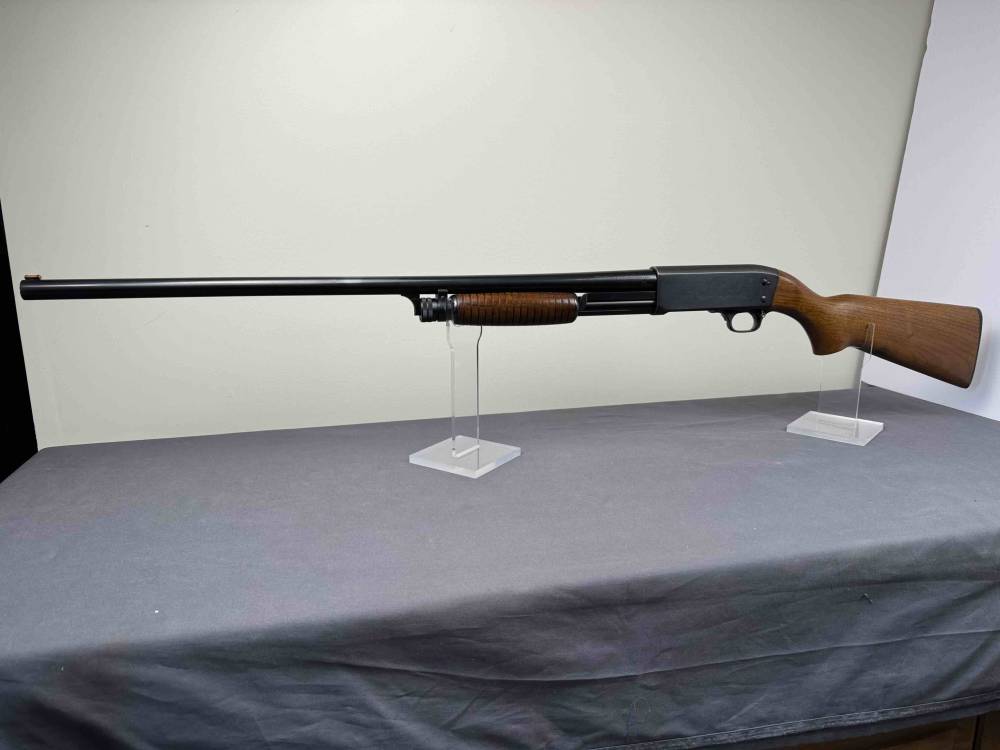 Ithaca Model 37 Featherlight 12 gauge pump-img-1