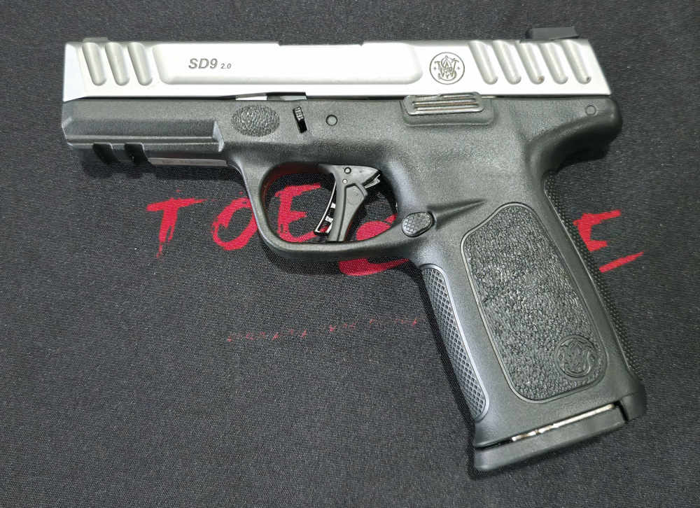 Nice S&W SD9 2.0 9mm 15+1 w/ MFT IWB Holster-img-2