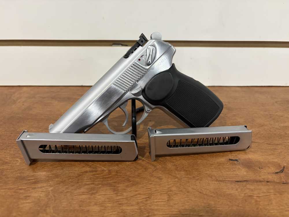 MAKAROV PISTOL-img-0