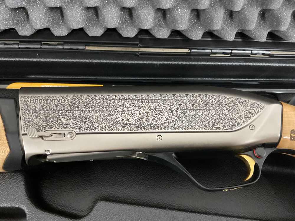 Browning Maxus II Ultimate Maple 12ga 28” With Case **NO RESERVE**-img-8