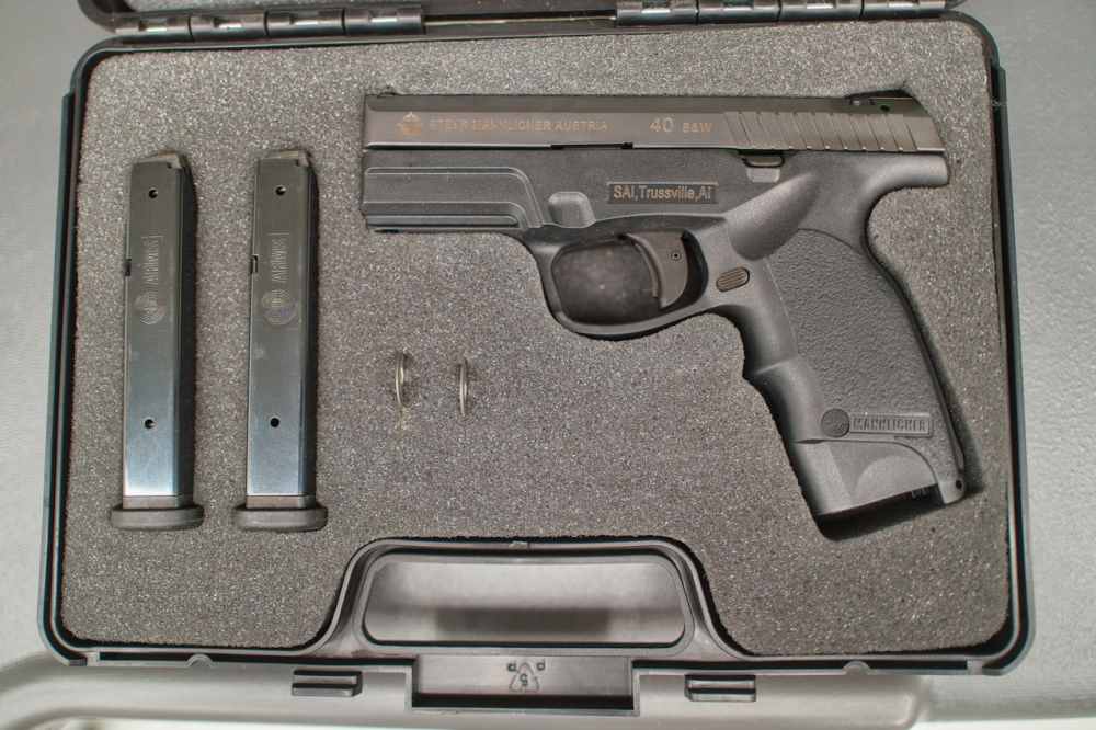 Steyr M40-A1 .40 S&W Pistol-img-0