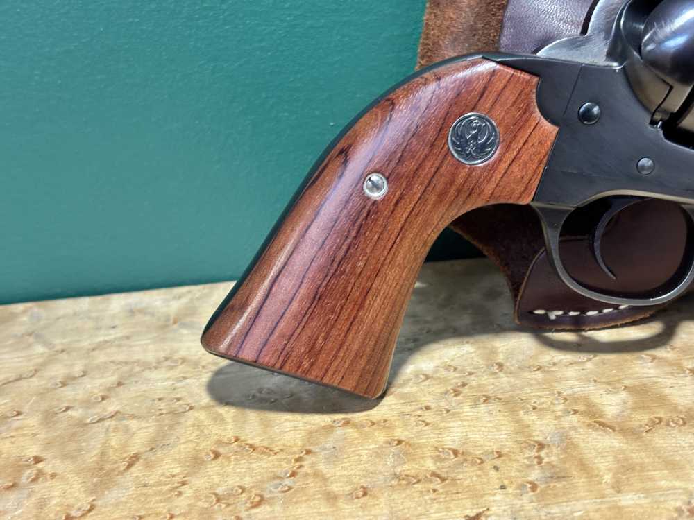 Ruger Bisley New Model Blackhawk .41 Mag 7.5" Barrel Blued w/ Holster-img-3