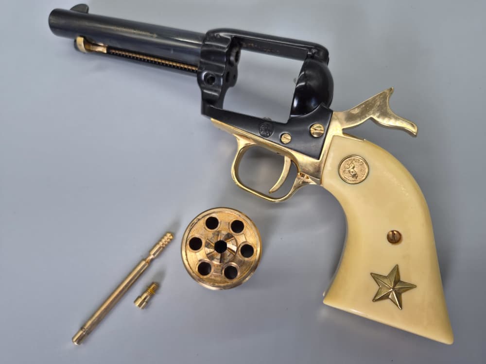 Colt SAA Frontier Scout Alamo 22lr Revolver 4-3/4" w/ box Limited C&R NR!-img-18