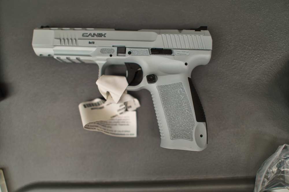  Canik TP9SFx 9mm Pistol, Light Gray Finish-img-5