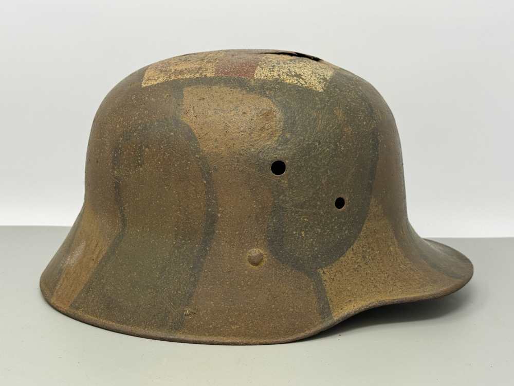 WW1 German M16 Helmet CAMO MEDIC pre WW2 WWII -img-1