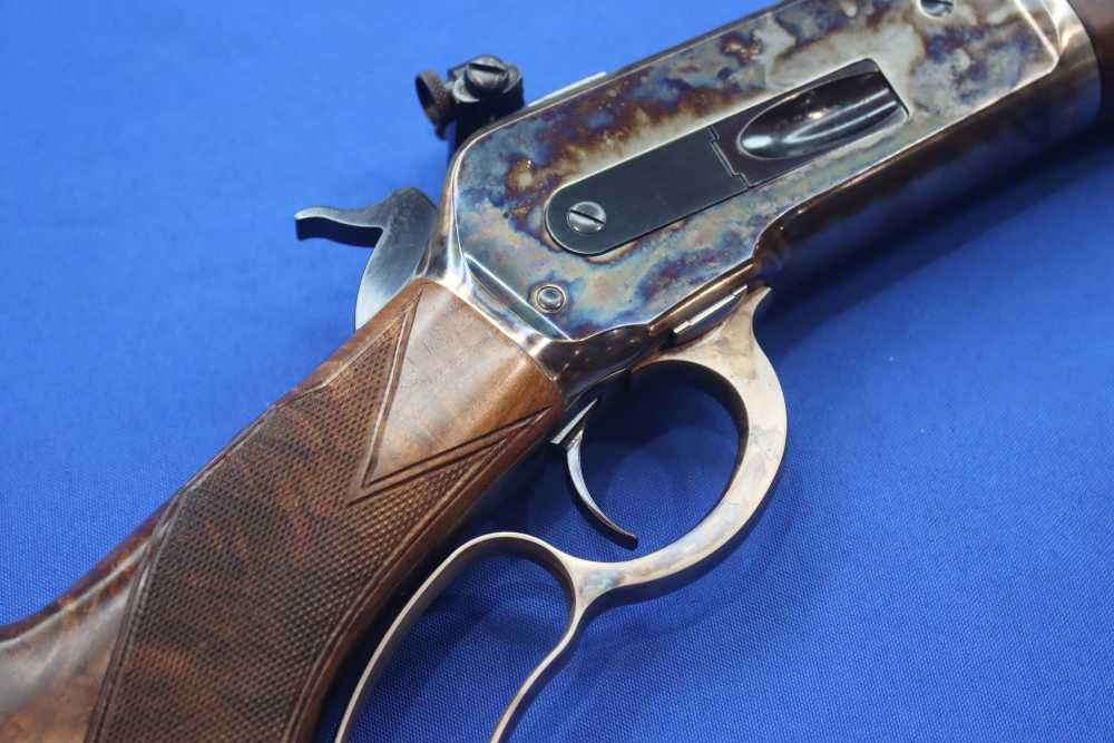Winchester Model 1886 DELUXE Rifle 45-70 GOVT 24" Case Color Octagon Walnut-img-6
