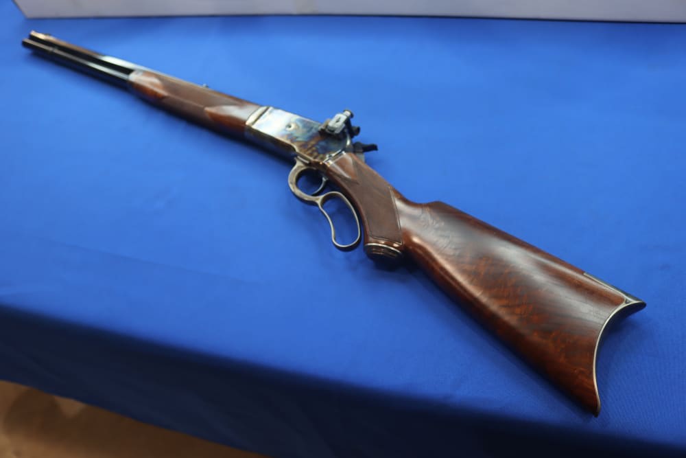 Winchester Model 1886 DELUXE Rifle 45-70 GOVT 24" Case Color Octagon Walnut-img-32