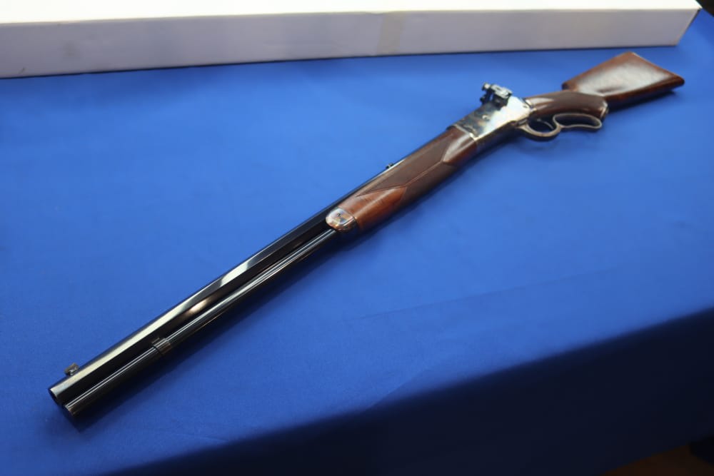 Winchester Model 1886 DELUXE Rifle 45-70 GOVT 24" Case Color Octagon Walnut-img-63
