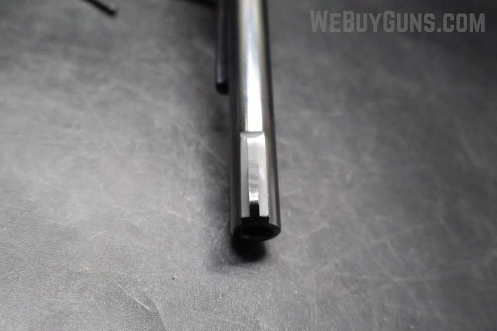 Ruger New Model Super Blackhawk Revolver .44 Magnum-img-9