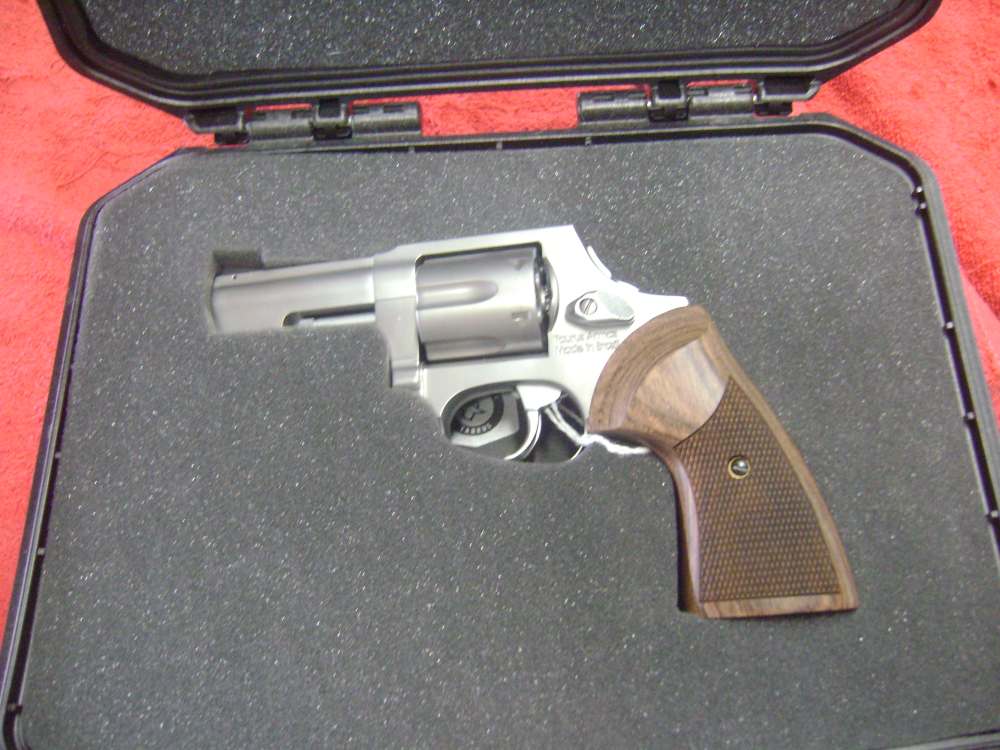 TAURUS MODEL 856 EXECUTIVE GRADE 38 SPL FIRED 5 times -img-0