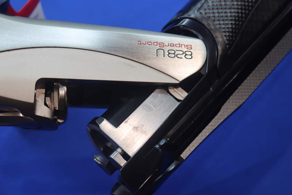 Benelli 828U SuperSport AI O/U Shotgun 20GA 30" Carbon Fiber 10796 A.I 828-img-56
