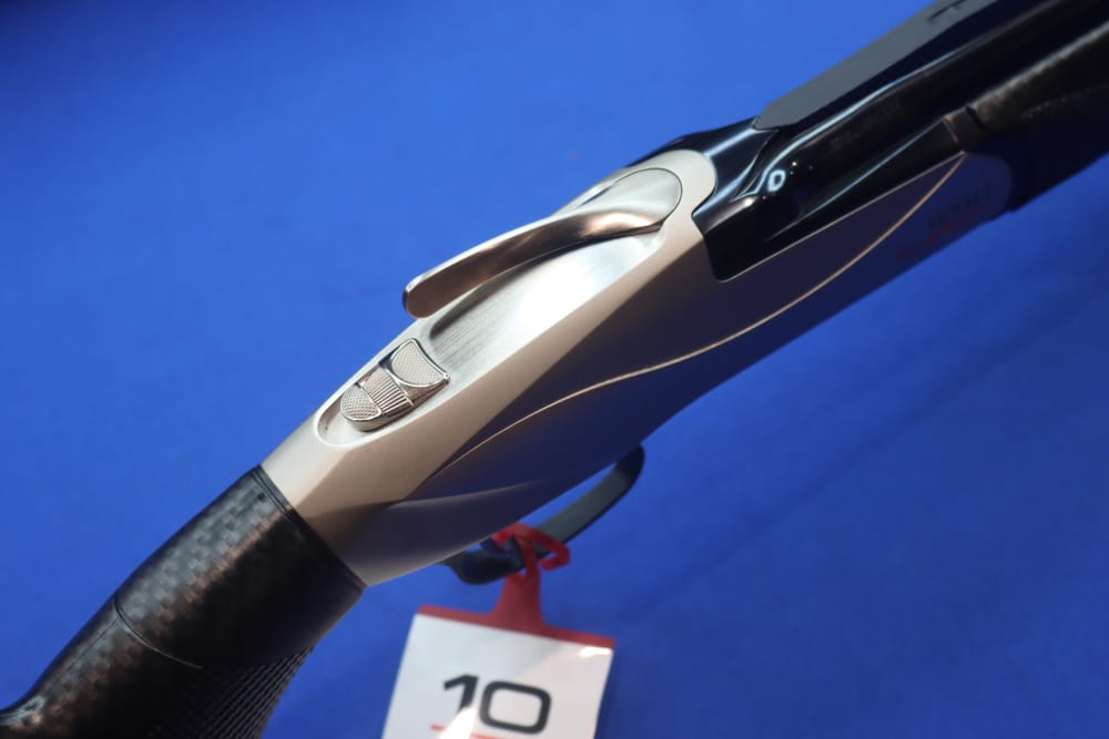 Benelli 828U SuperSport AI O/U Shotgun 20GA 30" Carbon Fiber 10796 A.I 828-img-9