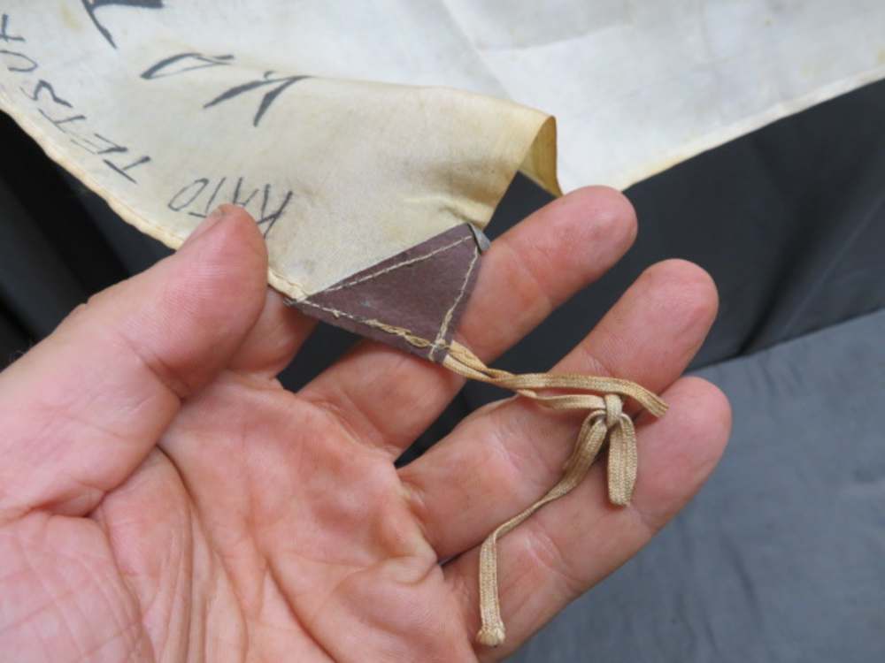 WWII JAPANESE HINOMARU MEATBALL FLAG W/ SIGNED KANJI CHARACTERS-VERY NEAT-img-8
