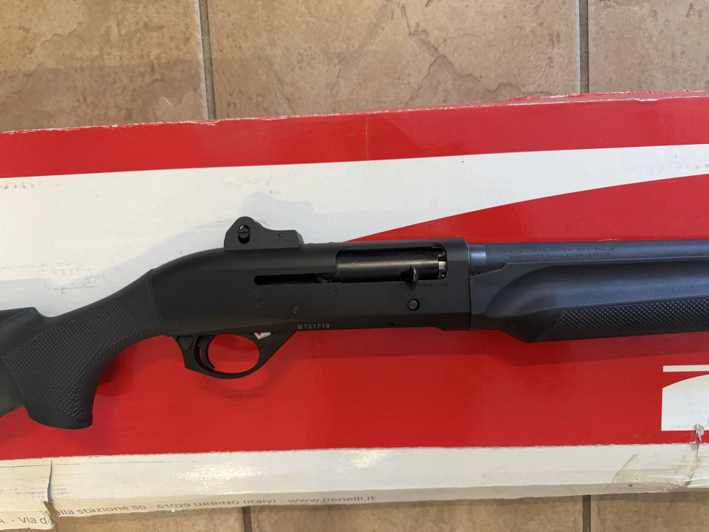 Benelli M2 - Tactical 12 guage -img-1