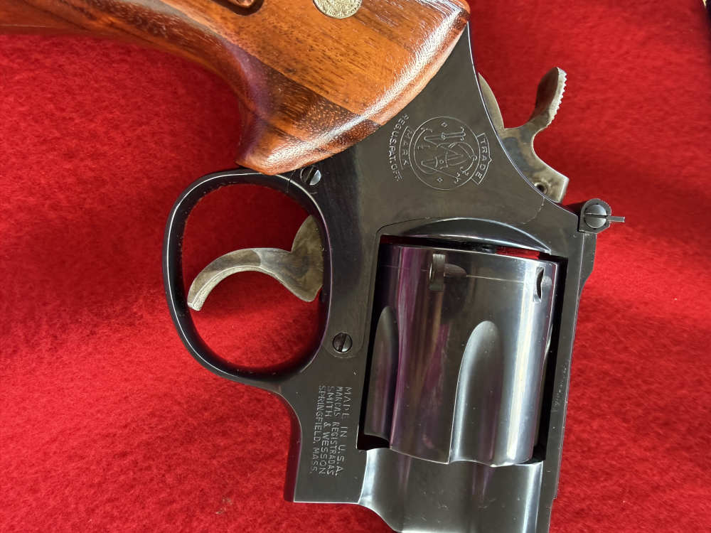  Smith and Wesson Silhouette 44 mag revolver 29-3  10.5 inches -img-17