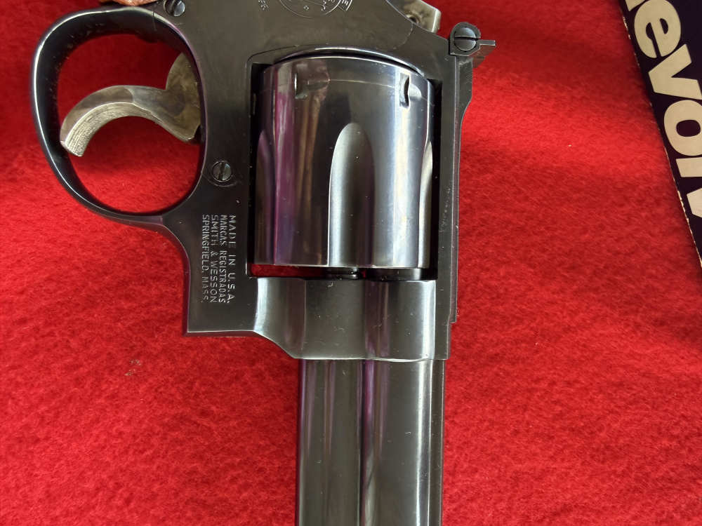  Smith and Wesson Silhouette 44 mag revolver 29-3  10.5 inches -img-18