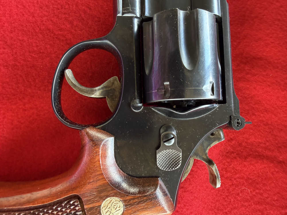  Smith and Wesson Silhouette 44 mag revolver 29-3  10.5 inches -img-3