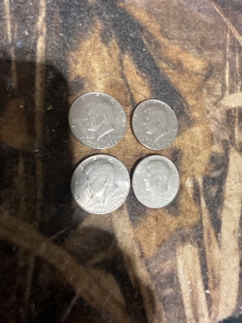 US Bicentennial Kennedy half dollar lot of 4-img-0