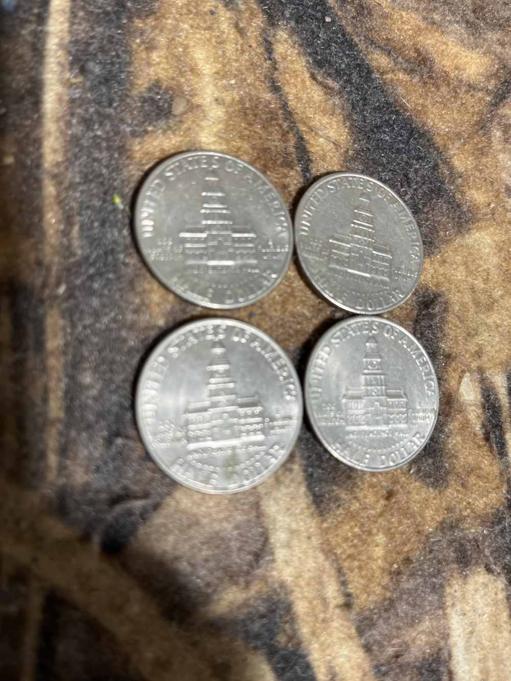 US Bicentennial Kennedy half dollar lot of 4-img-1