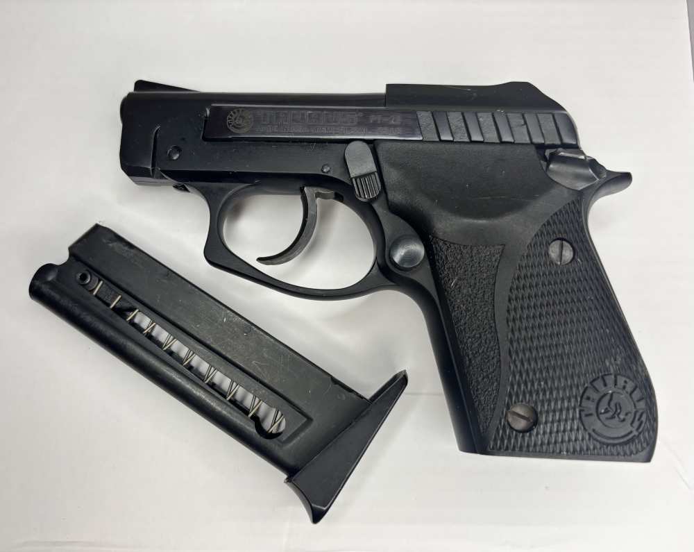 Taurus PT22 with Magazine Nice -img-4