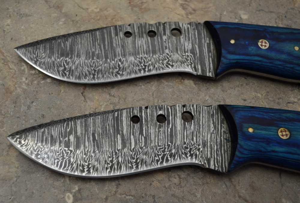 Custom Made Damascus Steel Set of 2 Hunting Knives with Mix Handle (LT 12)-img-1