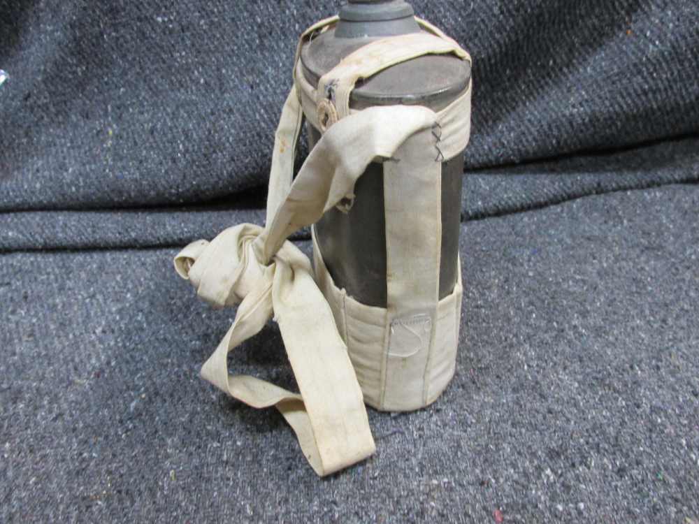 VINTAGE 19th CENTURY METAL CANTEEN WITH COVER AND CARRY STRAPS-img-1