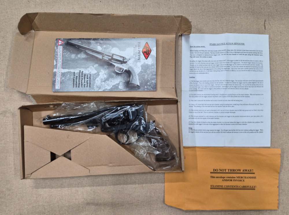 Pietta 1858 Starr double action Revolver-img-16