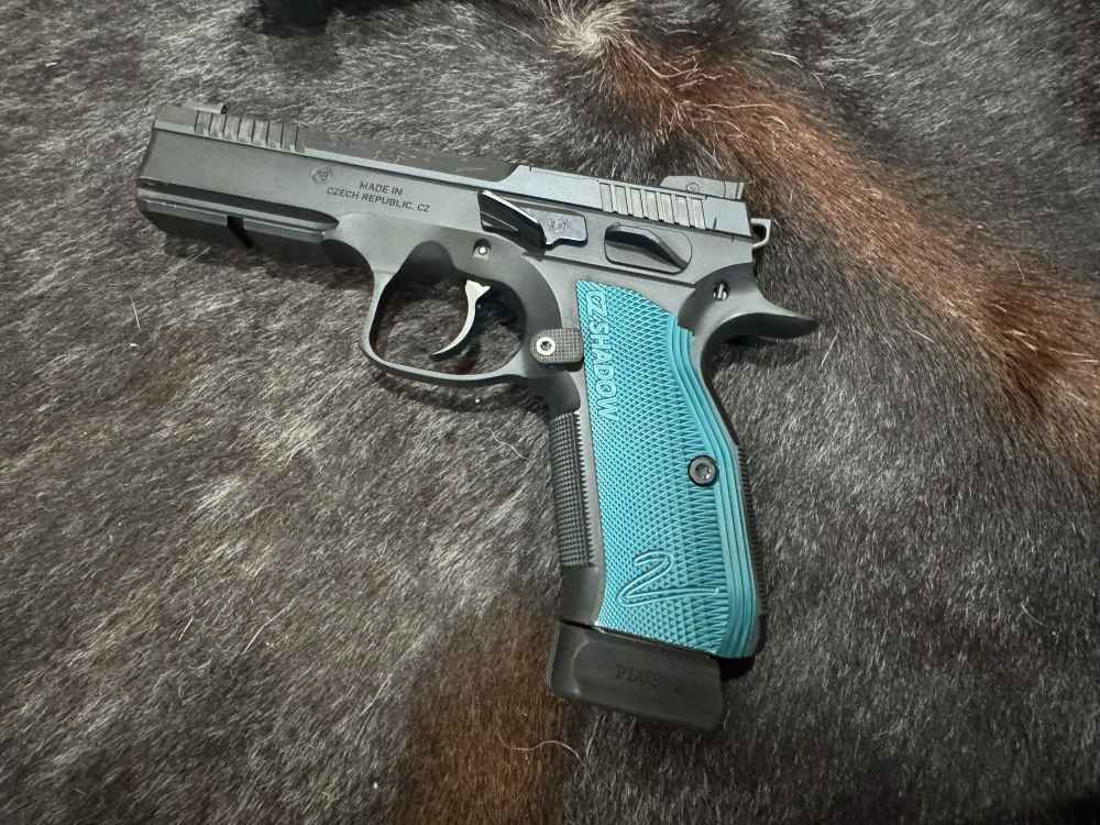 CZ Shadow 2 Optic ready Cajunized W/ 3x MBX Mags Penny auction-img-5