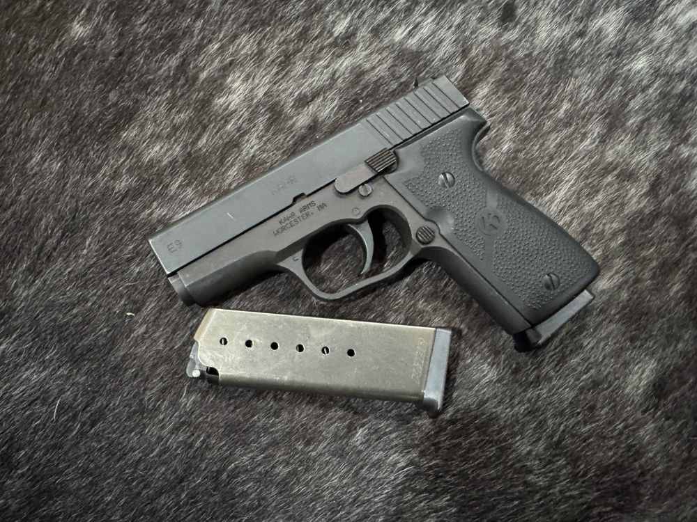 Kahr E9 pistol, two mags 9mm-img-1