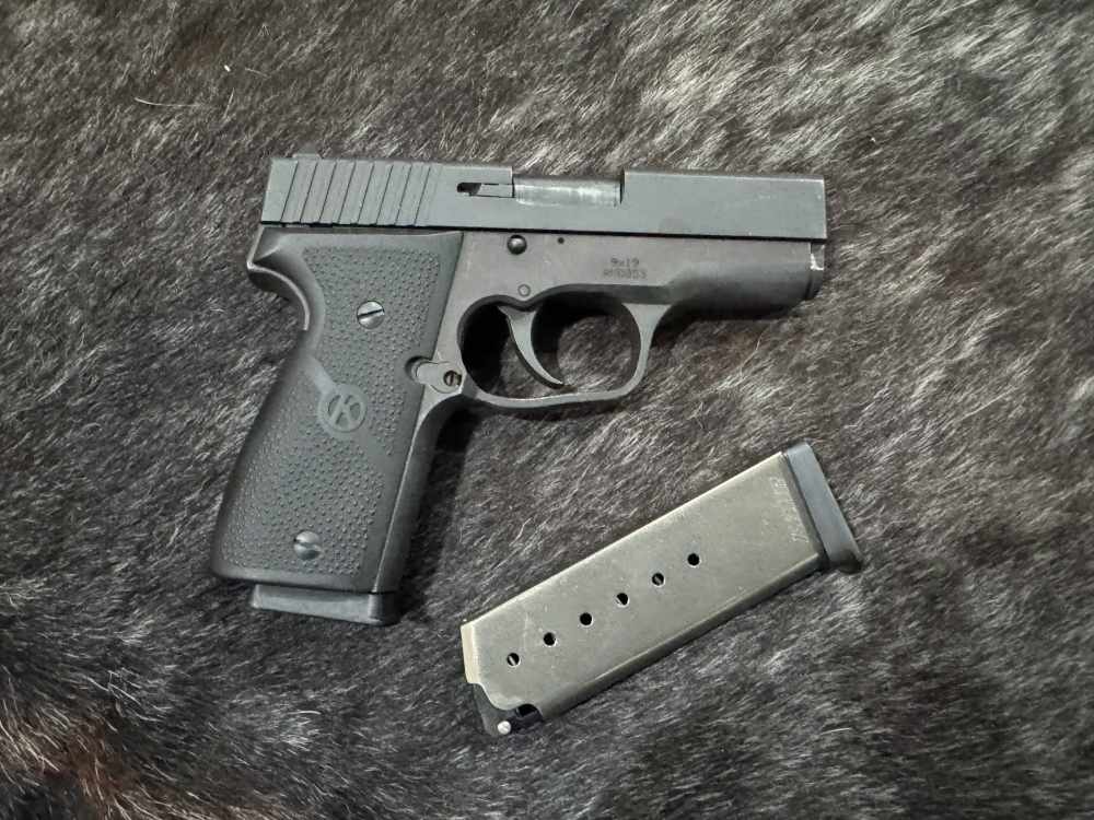 Kahr E9 pistol, two mags 9mm-img-0