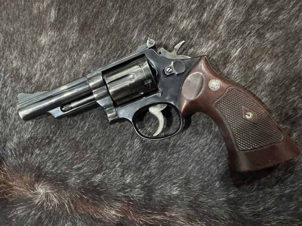 Smith & Wesson Model 19-2 built 1966 CNR-img-3