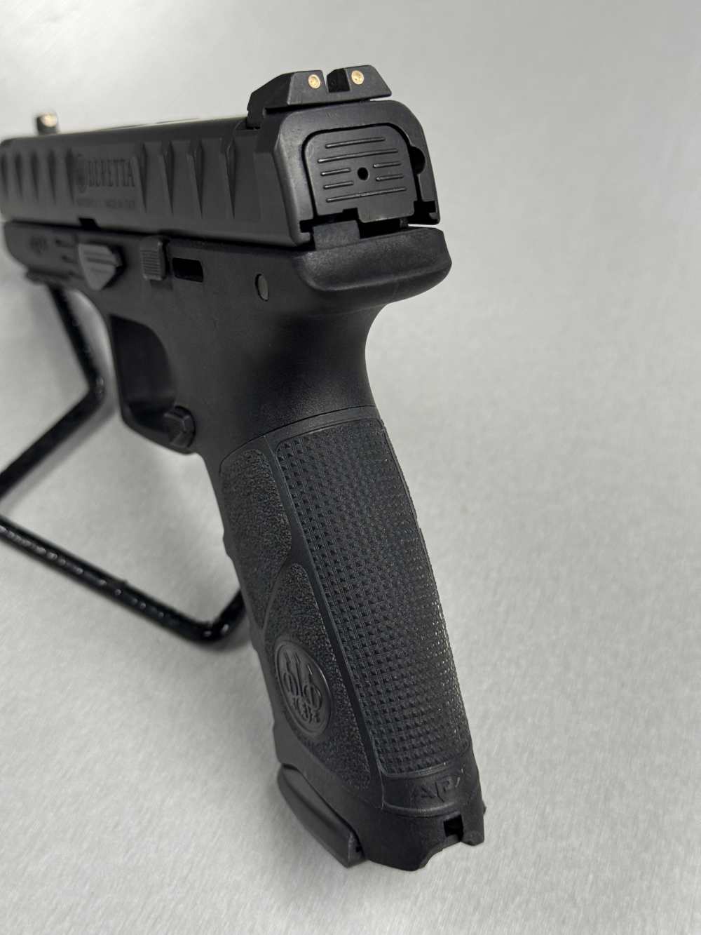 Beretta APX 9mm 4” 17RD Pistol-img-6