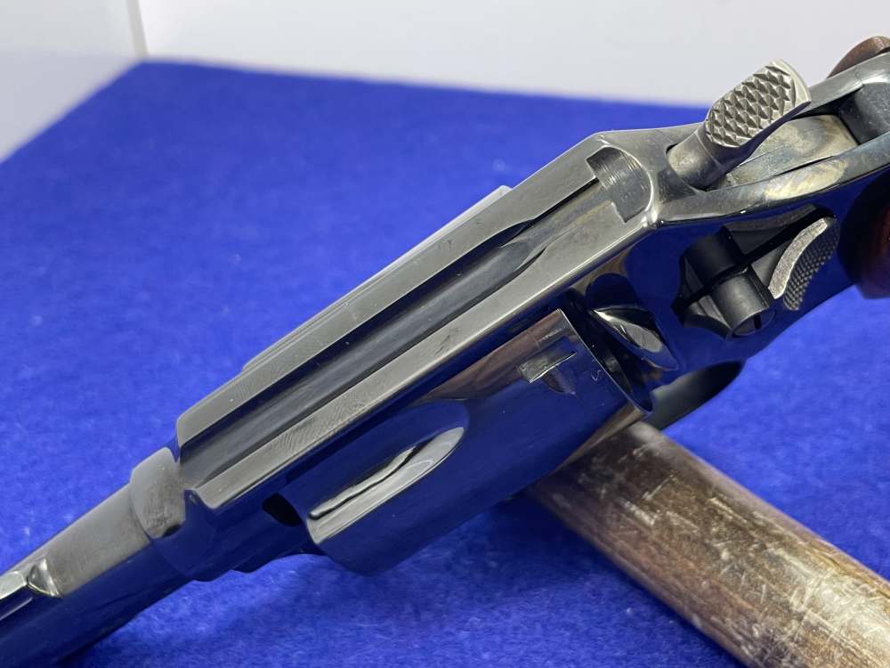 Smith & Wesson 36-11 .38 Spl + P 1.875" Blued *"CHIEFS SPECIAL" SNUBNOSE*-img-25