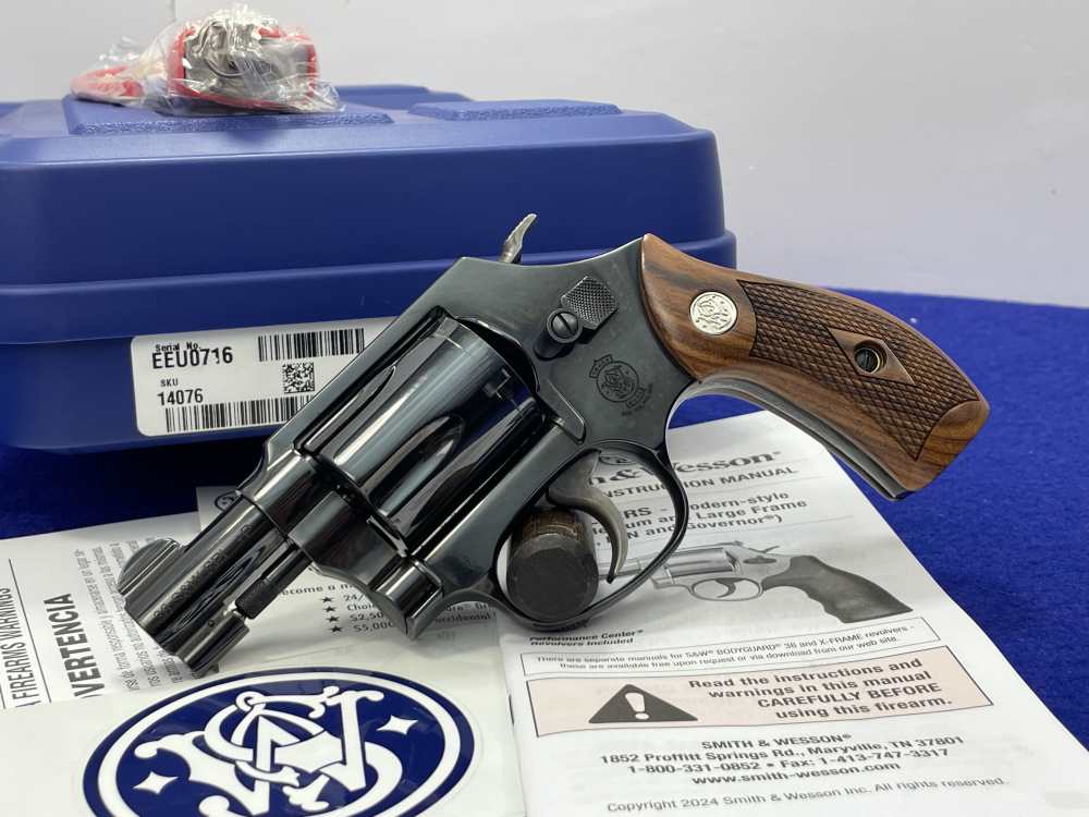 Smith & Wesson 36-11 .38 Spl + P 1.875" Blued *"CHIEFS SPECIAL" SNUBNOSE*-img-2