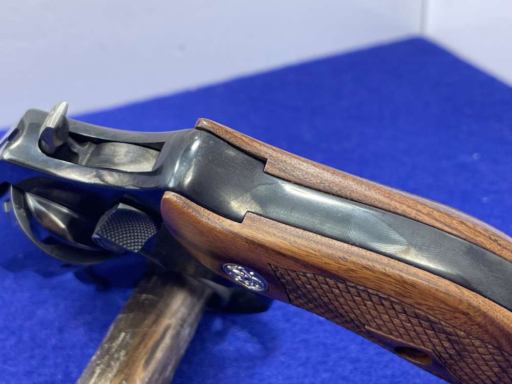 Smith & Wesson 36-11 .38 Spl + P 1.875" Blued *"CHIEFS SPECIAL" SNUBNOSE*-img-23