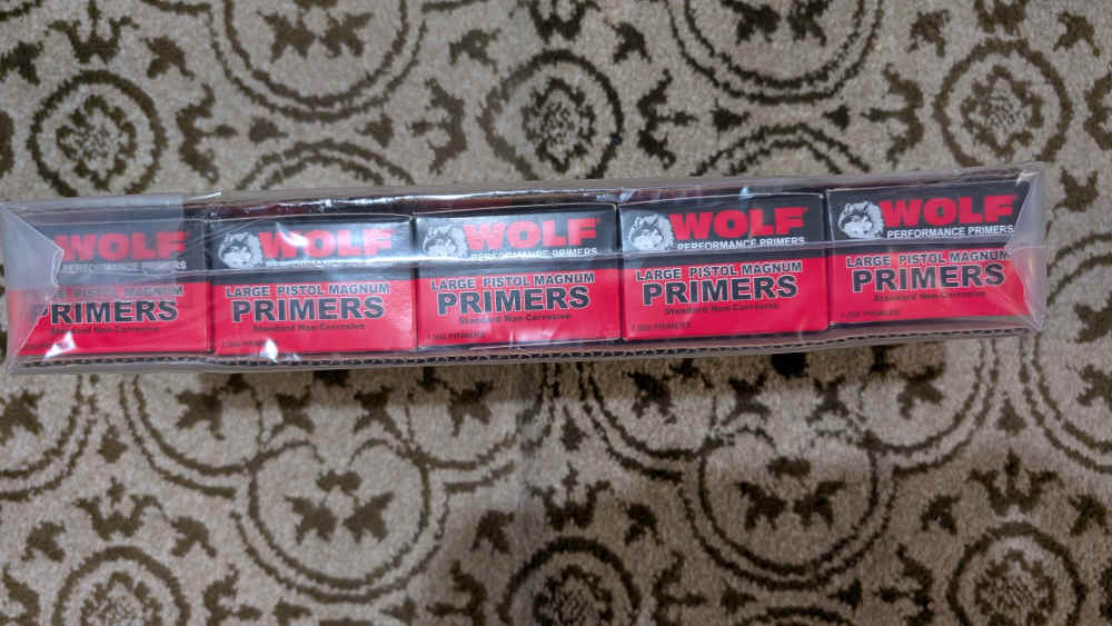 10K Wolf Pistol Magnum Primers  Old Stock Still In Plastic -img-0